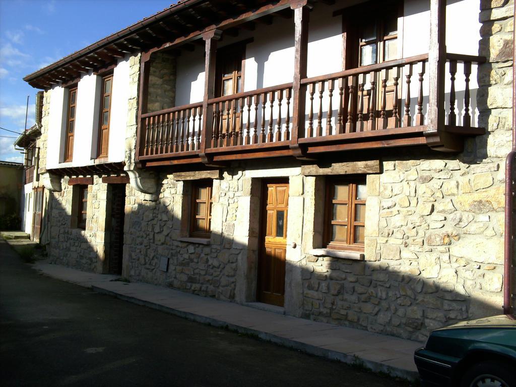 El Cabanon De Pimiango Vendégház Kültér fotó