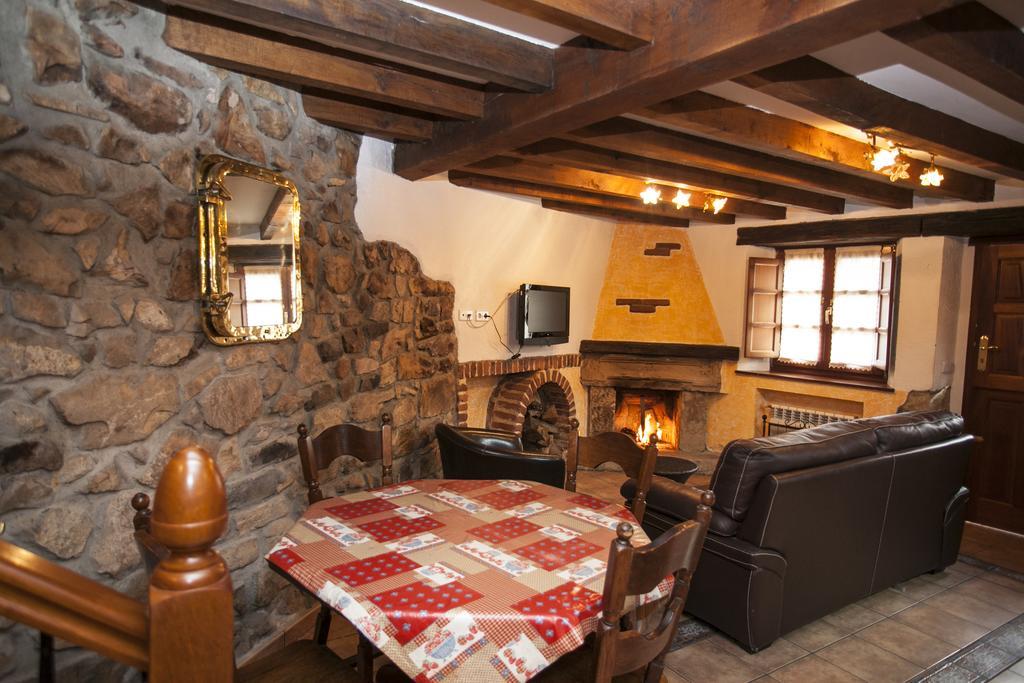 El Cabanon De Pimiango Vendégház Szoba fotó